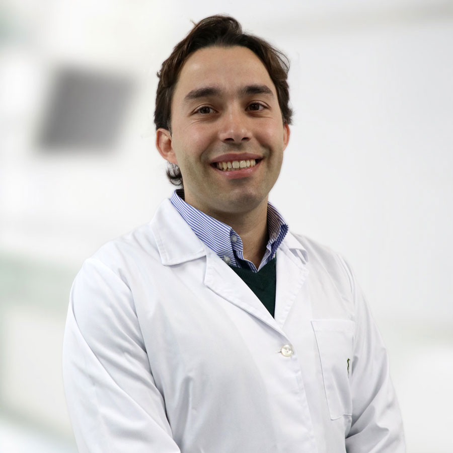 Dr. Emanuel Raposo